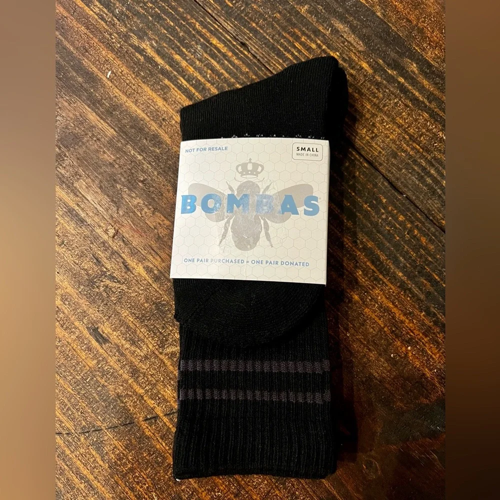 4 Bombas Black Calf Socks Small Youth 9-4 Women’s 4-7.5